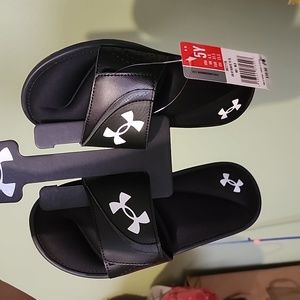 Under armour slides